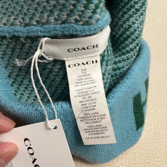 NWT - Coach Adult 100% Wool Classic Fair Isle Beanie with Pom Pom - Picture 3 of 6